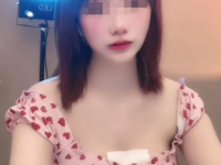 女生主播直播穿这样的衣服,既好看又有高级感!